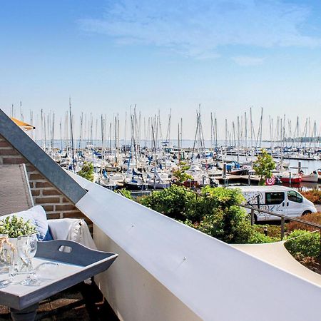 2 Bedroom Lovely Home In Bruinisse Εξωτερικό φωτογραφία
