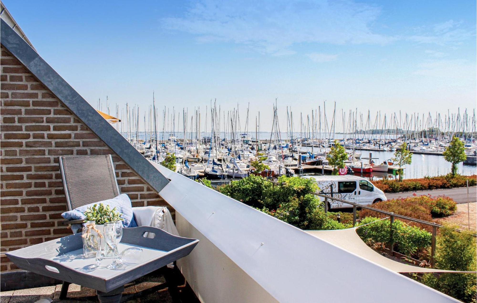2 Bedroom Lovely Home In Bruinisse Εξωτερικό φωτογραφία